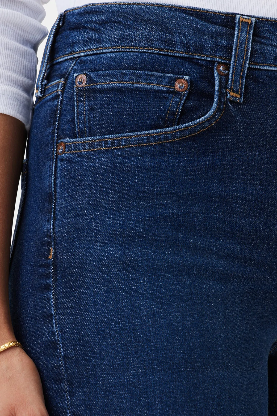 Pants|Denim^Amour Vert AGOLDE Kye Mid Rise Straight Crop Song