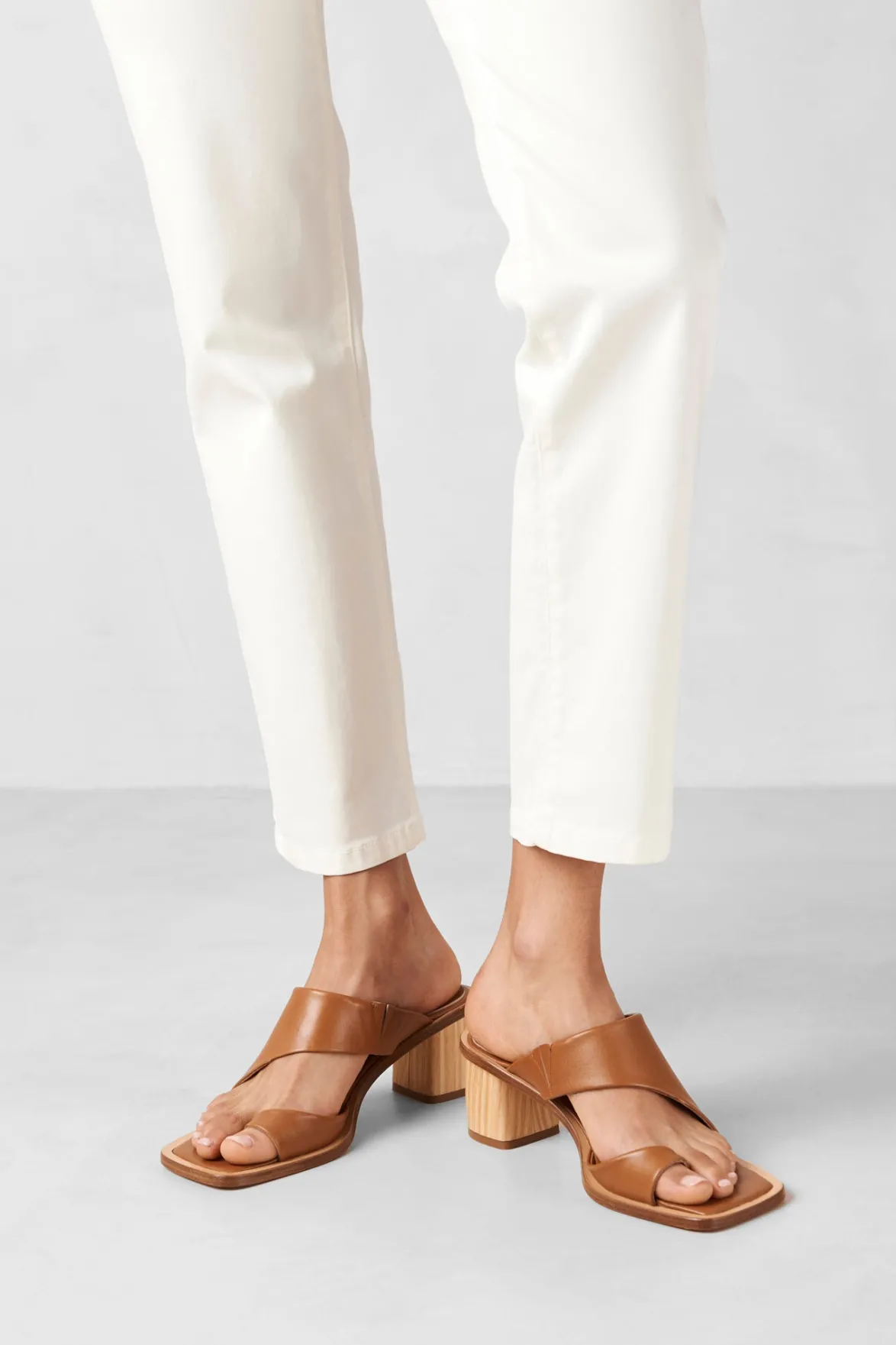 Shoes^Amour Vert Alohas Josie Leather Sandal Tan