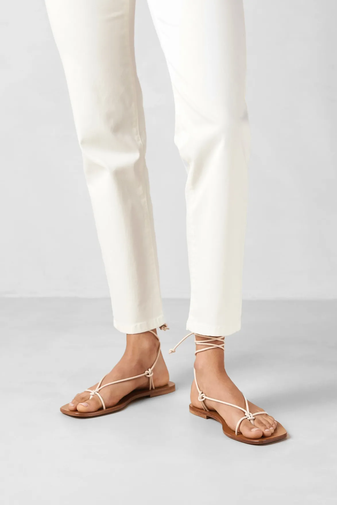 Shoes^Amour Vert Alohas Misty Sandal Cream