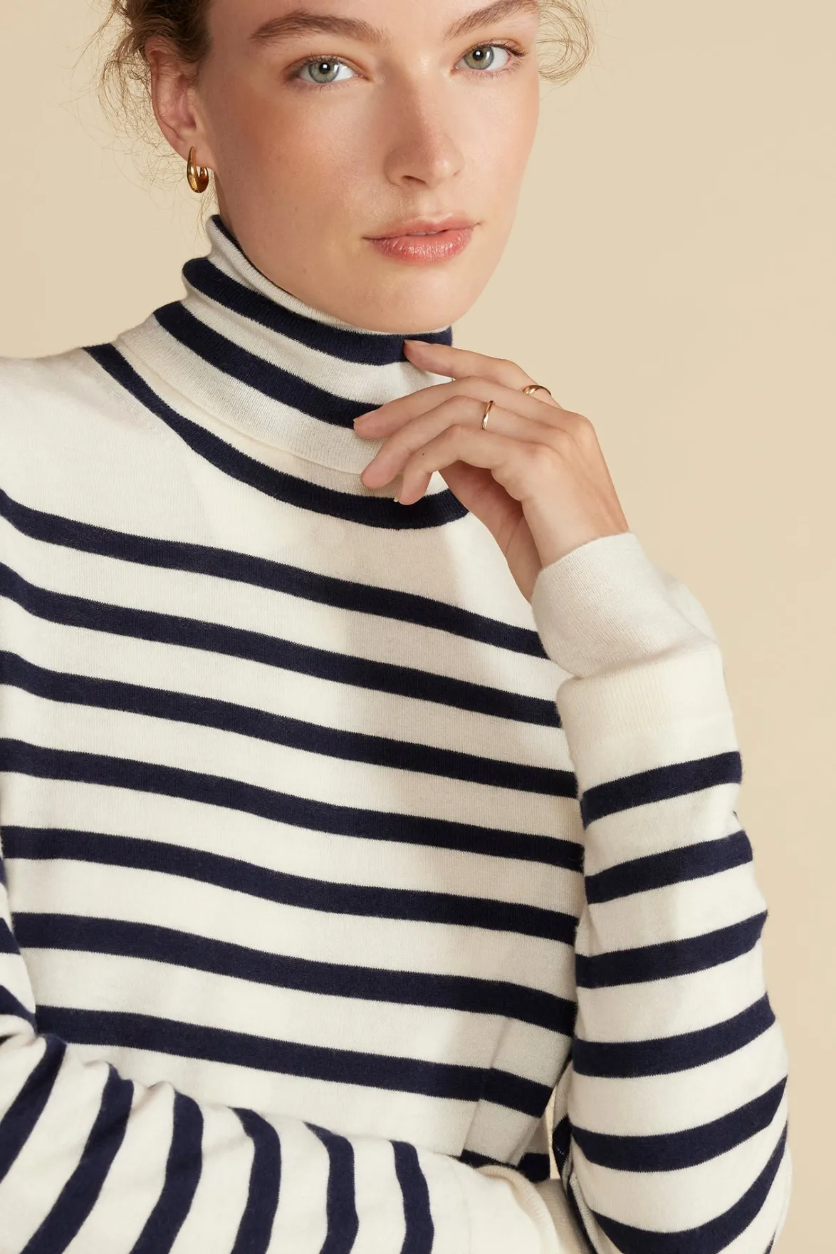 Sweaters & Cardigans|Clearance^Amour Vert Carrie Turtleneck Cashmere Sweater IvoryandNavyBlueStripe