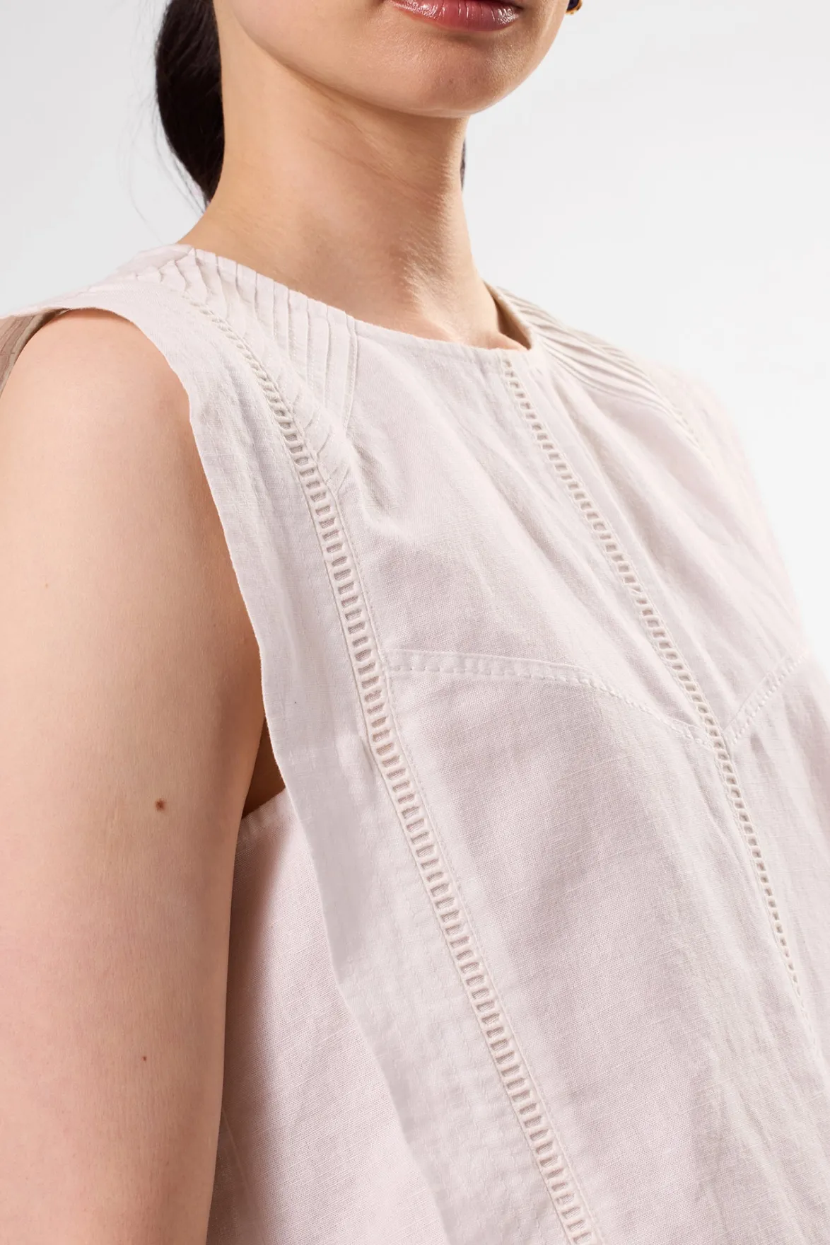 Tops|Clearance^Amour Vert Detailed Cotton Linen Tank Top White