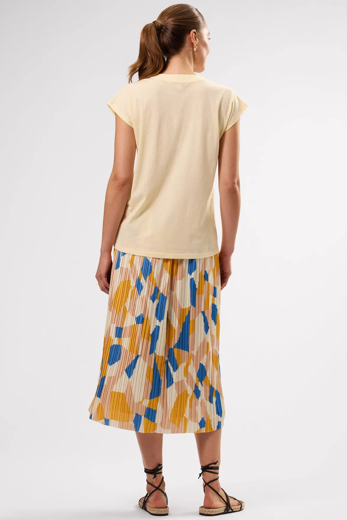 Tops|Tees^Amour Vert V Neck Solid Tee Anise